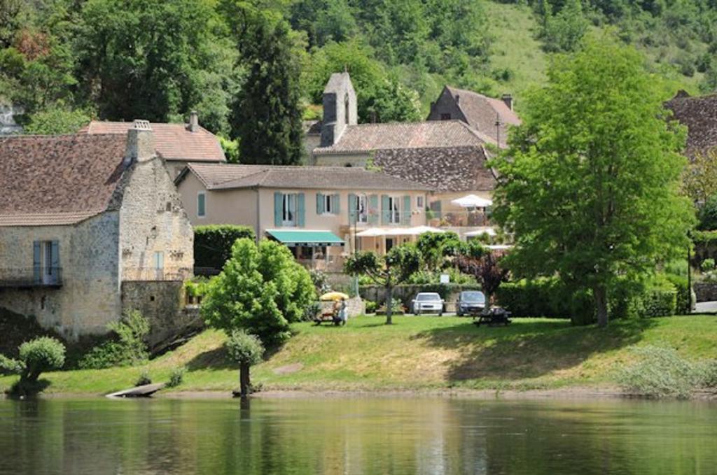Hotel-Restaurant Cote Rivage バッドフォル・シュル・ドルドーニュ エクステリア 写真